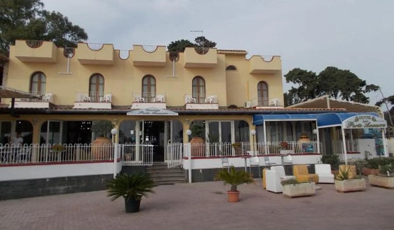 Porto Azzurro 3* қонақ үйі